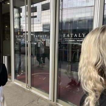 Eataly - Chicago - Eataly front door - Pizza Near Me - Chicago, Illinois