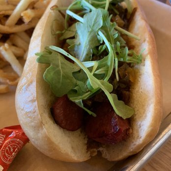 FourScore Beer Co. - Waygu Hot Dog (close up) - Breweries Near Me - Gettysburg, Pennsylvania FourScore Beer Co. - Waygu Hot Dog (close up) - Breweries Near Me - Gettysburg, Pennsylvania