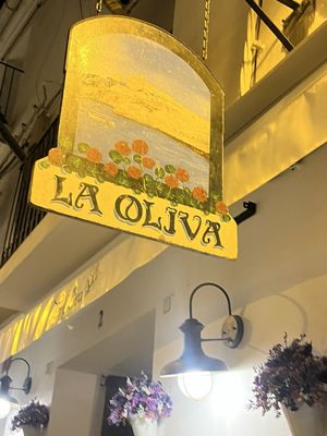 La Oliva by null