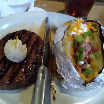 Big Mike's Steakhouse - Steakhouses Near Me - Andalusia, Alabama