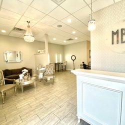 Makeup & Beauty Parlour