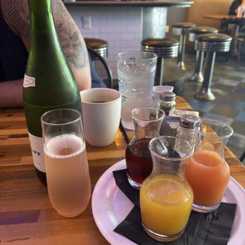 Treylor Park - Bottomless mimosas - Diners Near Me - Savannah, Georgia Treylor Park - Bottomless mimosas - Diners Near Me - Savannah, Georgia
