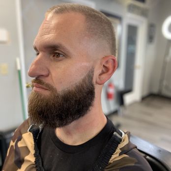 Trendsetters Barbershop - Kyler with the low fade shave hot towel - Barbers Near Me - Kennewick, Washington Trendsetters Barbershop - Kyler with the low fade shave hot towel - Barbers Near Me - Kennewick, Washington