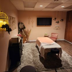 A Mother's Touch Massage Therapy - A luxurious, cozy, and serene space awaits you! If you love the space, wait till you experience A Mother's Touch!