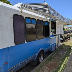 GiAilex Kitchen - Parked just outside of the HI National Guard Armory in the Pearl City Industrial Area.  8.6.24