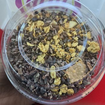 Acai Brasil - Acai bowel with cocoa nibs, granola and chia seeds - Acai Bowls Near Me - Houston, Texas