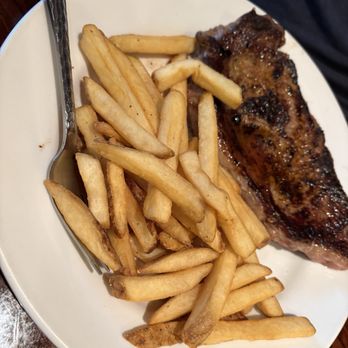 LongHorn Steakhouse - Ribeye well cooked - Steakhouses Near Me - Madison, Wisconsin LongHorn Steakhouse - Ribeye well cooked - Steakhouses Near Me - Madison, Wisconsin