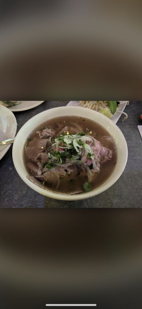 Pho Binh Heights