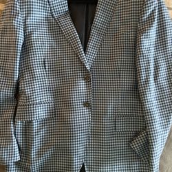 Gotstyle Distillery - You can see the stitching coming apart one both sides of the jacket to the left and right of the top button.