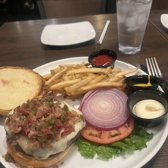 Red White & Brew - Easy AZ Burger - American Near Me - Mesa, Arizona Red White & Brew - Easy AZ Burger - American Near Me - Mesa, Arizona