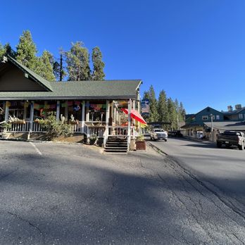 El Jardin - Parking lot - Mexican Near Me - Twain Harte, California El Jardin - Parking lot - Mexican Near Me - Twain Harte, California