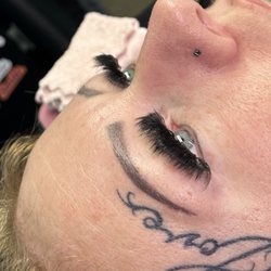 Fearless Butterfly Lash Lounge - Mega volume