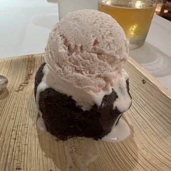 Anna Ranch Heritage Center - Chocolate lava cake with strawberry ice cream - Museums Near Me - Kamuela, Hawaii Anna Ranch Heritage Center - Chocolate lava cake with strawberry ice cream - Museums Near Me - Kamuela, Hawaii