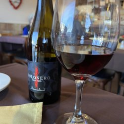 Antonio & Vittoria - Wine, wife and song. Perfection.