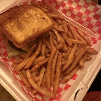 Danna's Bar-B-Que and Burger Shop - Texan Burger - Barbeque Near Me - Branson, Missouri