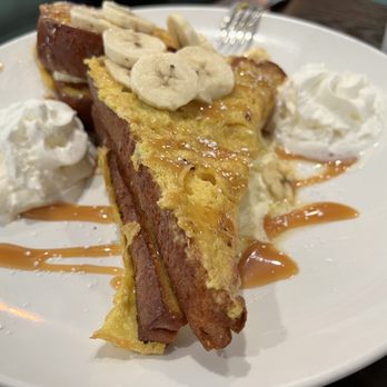 Broken Yolk Cafe - Breakfast & Brunch Near Me - Fullerton, California