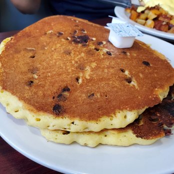 Dad's Restaurant - Chocolate chip pancakes - Diners Near Me - Wallingford, Connecticut