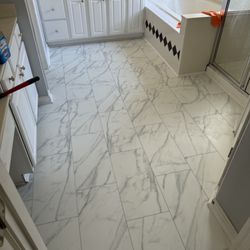 Machado Floorings - LVP Installation