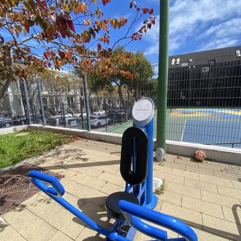 Hayes Valley Playground - Basketball Courts Near Me - San Francisco, California Hayes Valley Playground - Basketball Courts Near Me - San Francisco, California