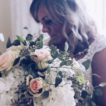 Petals & Vines - Wedding flowers - Floral Designers Near Me - Key West, Florida Petals & Vines - Wedding flowers - Floral Designers Near Me - Key West, Florida
