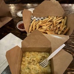 HorseHead Bar - Mac n Cheese