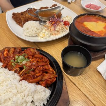Bunsik Nara Plus - Korean Near Me - Little Ferry, New Jersey