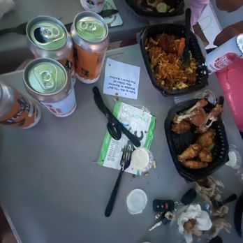 The Deck - Lots of yummy food after Ragnar - American Near Me - Muskegon, Michigan