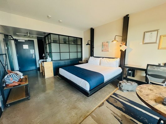 FOUND:RE Phoenix Hotel by null