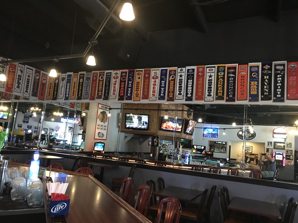 HAMMERS SPORTS BAR & GRILL CLOSED Updated June 2024 10 Reviews