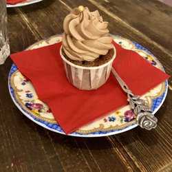 Eat More Cake! - Cupcake.