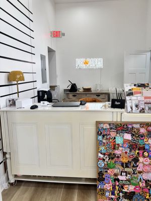 Da Book Joint by null