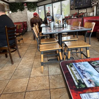 Four Corners' Diner - New American Near Me - Romeo, Michigan