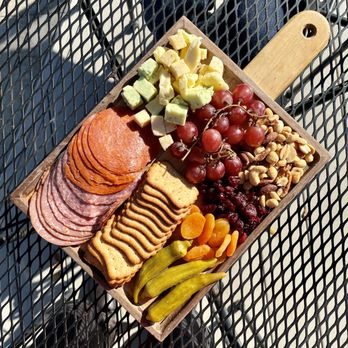Aerie's Resort - Wineries Near Me - Grafton, Illinois Aerie's Resort - Wineries Near Me - Grafton, Illinois
