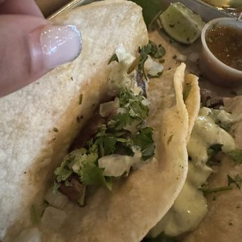 Bungalow Heights - 3 Bungalow Street Tacos - Bars Near Me - Houston, Texas