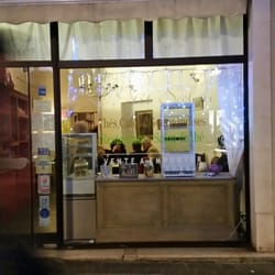 Le Petit Salon