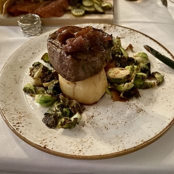 Aerie Restaurant & Lounge - 8 oz Filet - New American Near Me - Acme, Michigan