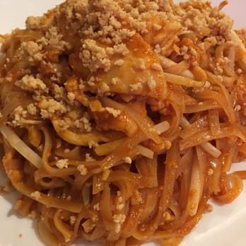 Pad Thai Restaurant - Pad Thai - Thai Near Me - Fairfax, Virginia