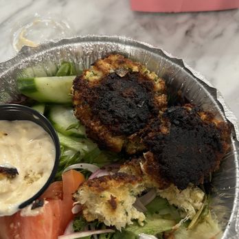 Captain Scott's Seafood Restaurant - Crab cakes - Seafood Near Me - Sandwich, Massachusetts