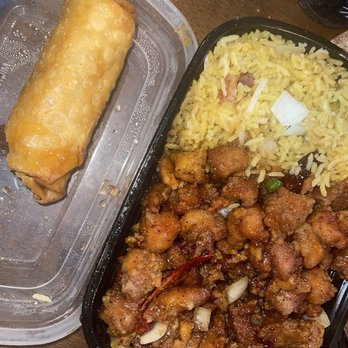 Lim Fong's Kitchen - Combo with egg roll - Chinese Near Me - Mount Holly, New Jersey Lim Fong's Kitchen - Combo with egg roll - Chinese Near Me - Mount Holly, New Jersey
