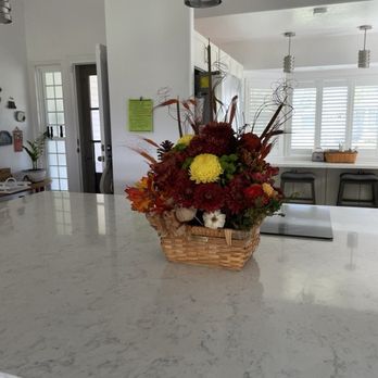 Homeowners Design Center - Another view from the living room into the kitchen - General Contractors Near Me - Honolulu, Hawaii
