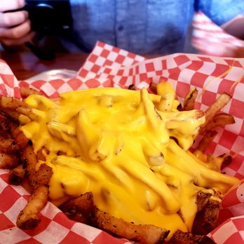 Lucy's - American Near Me - Chicago, Illinois