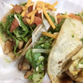 Aqui Es - Chicken Tacos - Mexican Near Me - Bethlehem, Pennsylvania