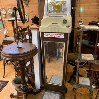 Hyde Park Antiques Center - Antiques Near Me - Hyde Park, New York