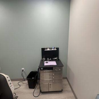 Scott Shipley, MD - Peak Ent Associates - Machines in the appointment room. - Ear Nose & Throat Near Me - Lehi, Utah Scott Shipley, MD - Peak Ent Associates - Machines in the appointment room. - Ear Nose & Throat Near Me - Lehi, Utah