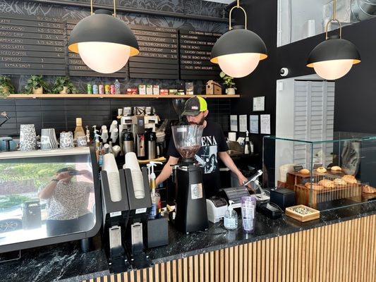 Magnífico Coffee Roasters & Coffee Shop by null