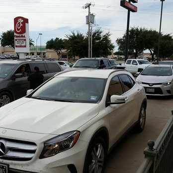 Chick-fil-A - Very busy in the Drive-Thru but very efficient at one point I counted at least 14 vehicles in line for food - Fast Food Near Me - Abilene, Texas Chick-fil-A - Very busy in the Drive-Thru but very efficient at one point I counted at least 14 vehicles in line for food - Fast Food Near Me - Abilene, Texas