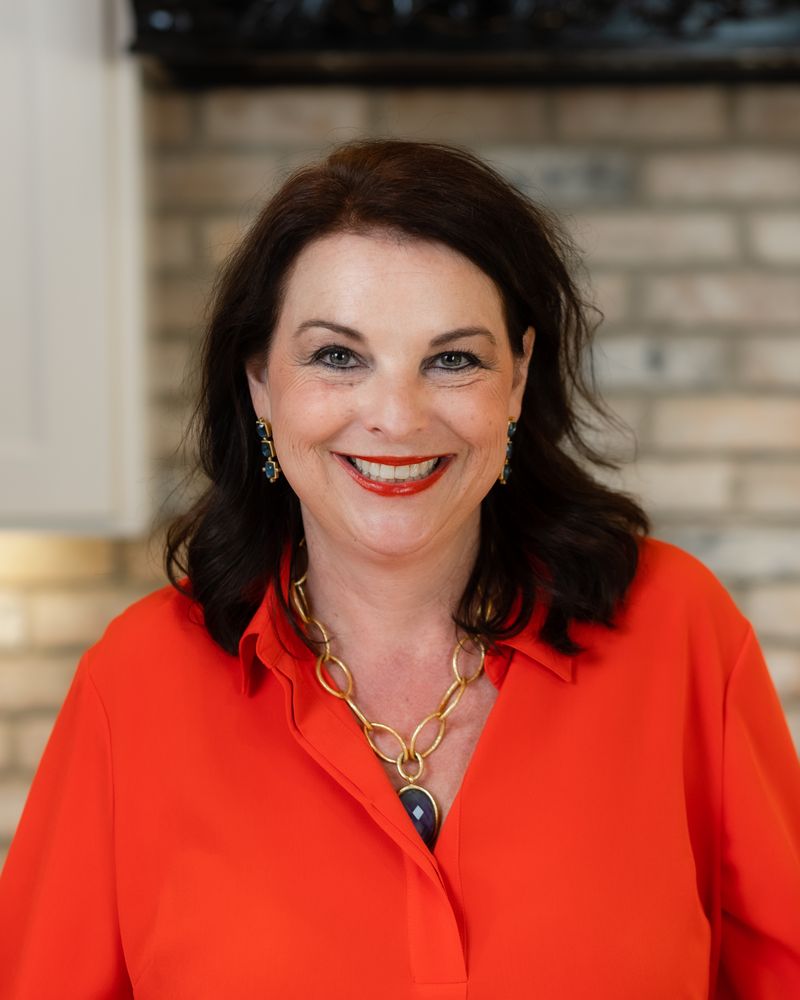 KELLI DILLING with photos Updated August 2024 56 Photos & 17 Reviews 3422 Business Center