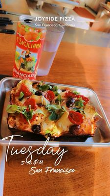Joyride Pizza, Pier 1 by null
