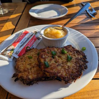 Highland Dell - Potato Pancakes - Hotels Near Me - Monte Rio, California
