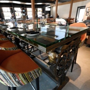 Trani's Dockside Station - High tables - Seafood Near Me - San Pedro, California Trani's Dockside Station - High tables - Seafood Near Me - San Pedro, California